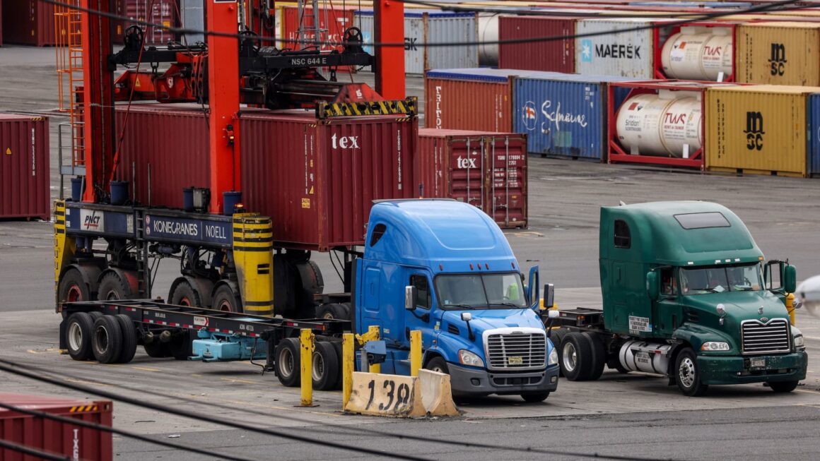 Port strike could have ‘devastating consequences’ for consumers: Expert