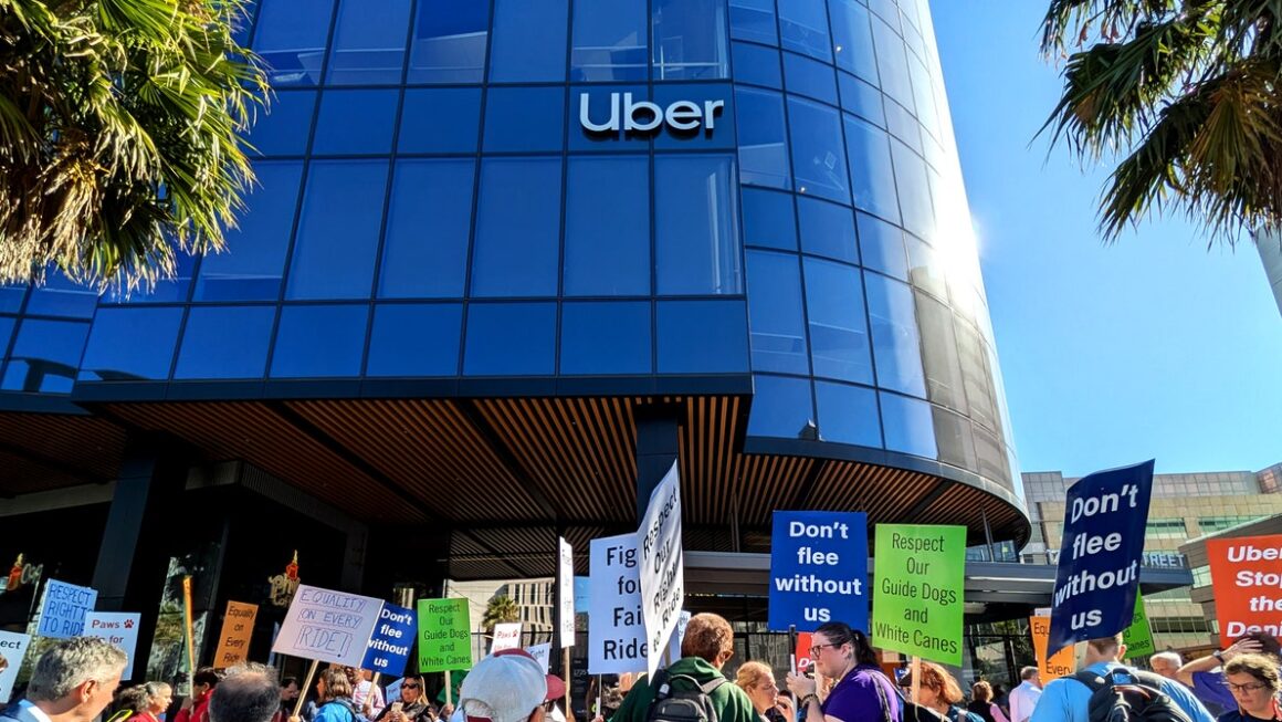 Protesters Say Uber and Lyft Are Still Failing Their Blind Passengers