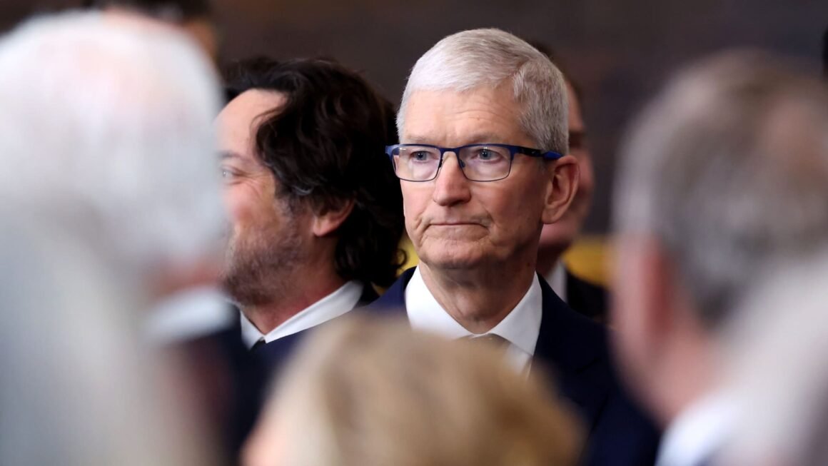 Apple’s AI strategy comes into question